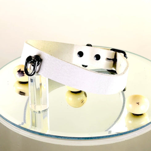 SiaLinda: Halsband Blanche Premium Nappa/Velours weiß, pur, mit Kristall oder mit O-Ring - SiaLinda.com